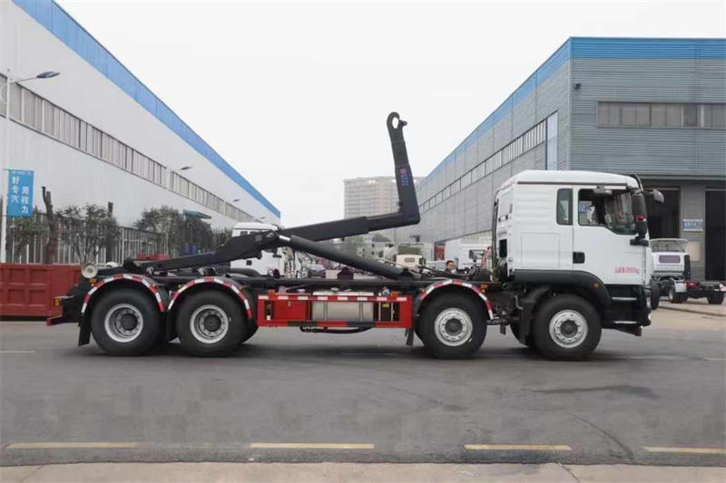 重汽汕德卡前四后八勾臂垃圾车 重汽汕德卡前四后八勾臂垃圾车