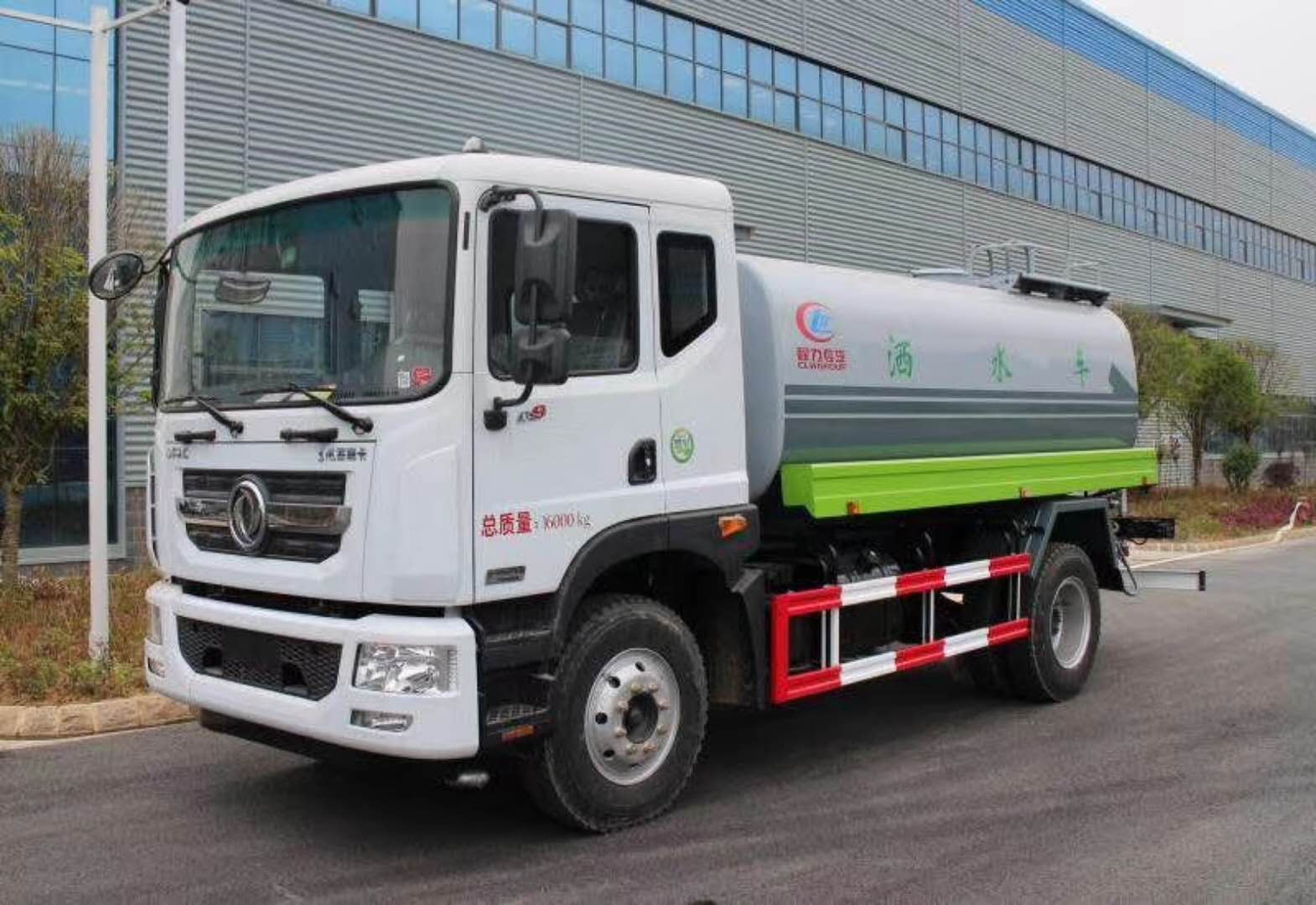 程力威洒水车多元应用，满足不同场景需求