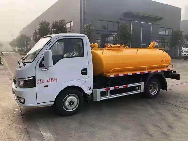 程力汽车2.5立方东风途逸吸粪车 程力汽车2.5立方东风途逸吸粪车