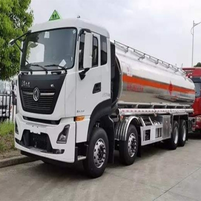 东风天龙前四后八铝合金油罐车_23.5立方铝合金油罐车