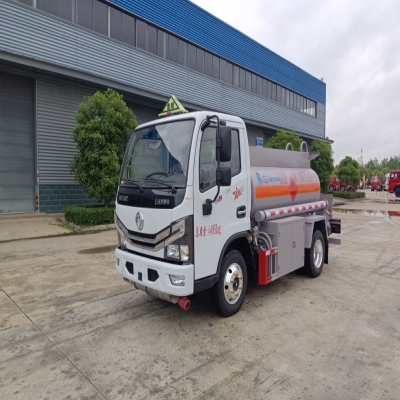 国六东风多利卡2.5立方加油车_蓝牌油罐车