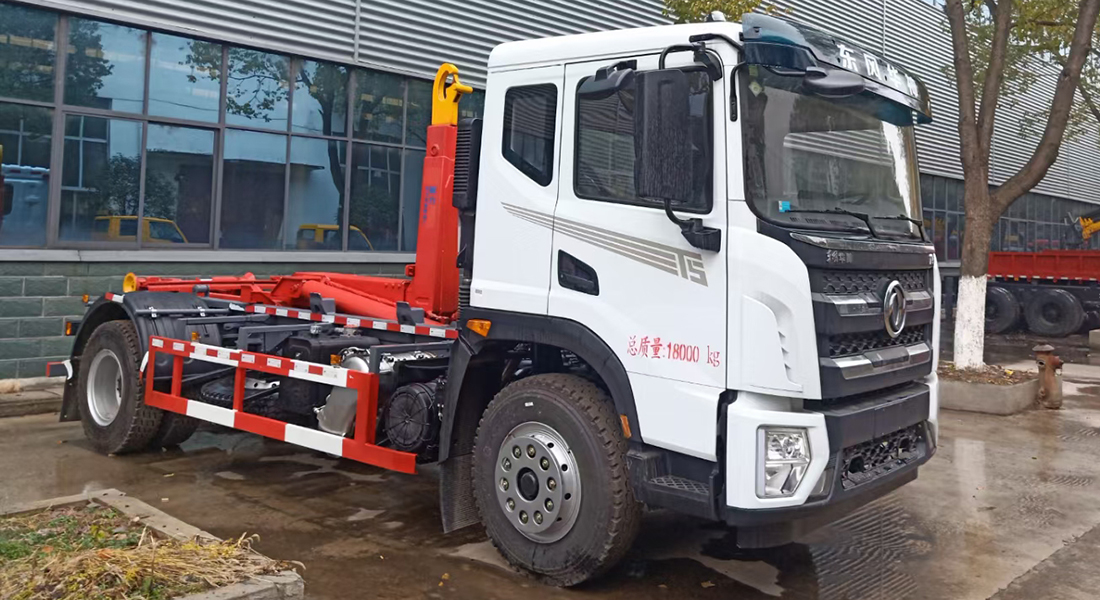 东风华神18吨勾臂垃圾车 东风华神18吨勾臂垃圾车